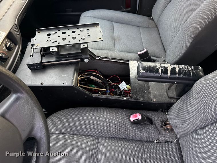 image for item FB8660 2011 Ford Crown Victoria Police Interceptor 