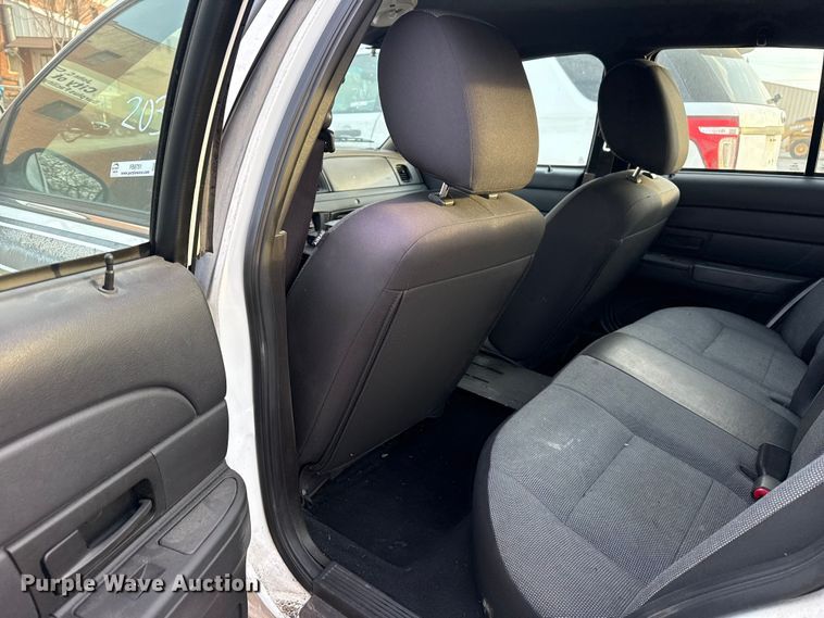 image for item FB8660 2011 Ford Crown Victoria Police Interceptor 