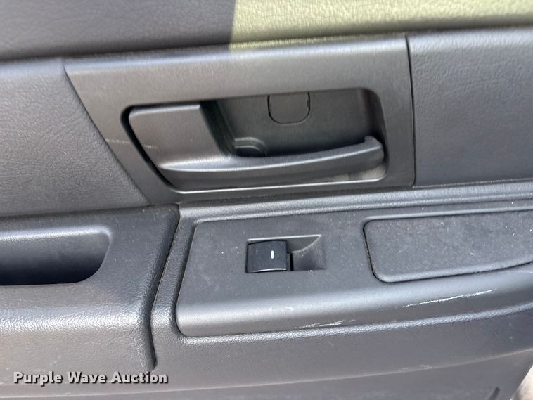 image for item FB8661 2011 Ford Crown Victoria Police Interceptor 