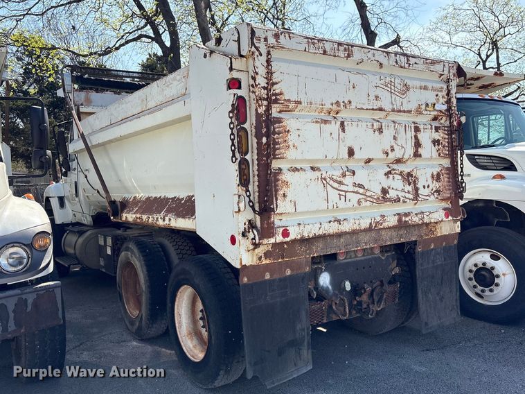 image for item FB8662 2011 International WorkStar 7400 dump truck