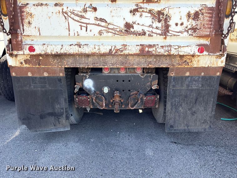 image for item FB8662 2011 International WorkStar 7400 dump truck