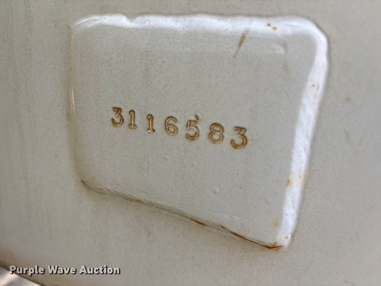 image for item FB8662 2011 International WorkStar 7400 dump truck