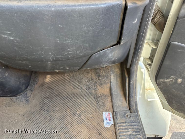 image for item FB8662 2011 International WorkStar 7400 dump truck