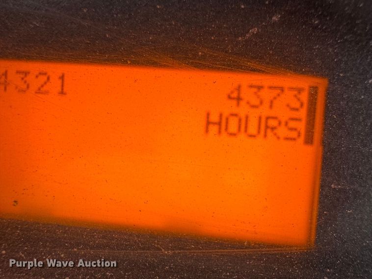 image for item FB8662 2011 International WorkStar 7400 dump truck