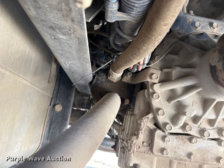 image for item FB8663 2011 International WorkStar 7400 dump truck