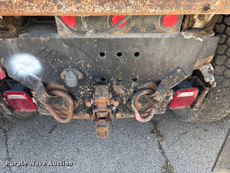 image for item FB8663 2011 International WorkStar 7400 dump truck