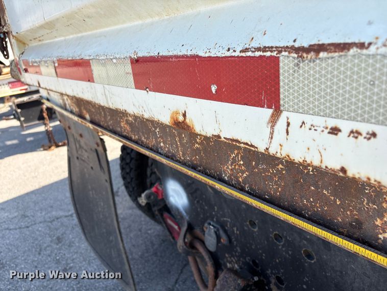 image for item FB8663 2011 International WorkStar 7400 dump truck