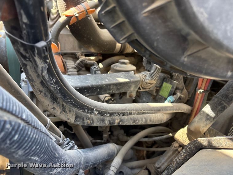 image for item FB8663 2011 International WorkStar 7400 dump truck