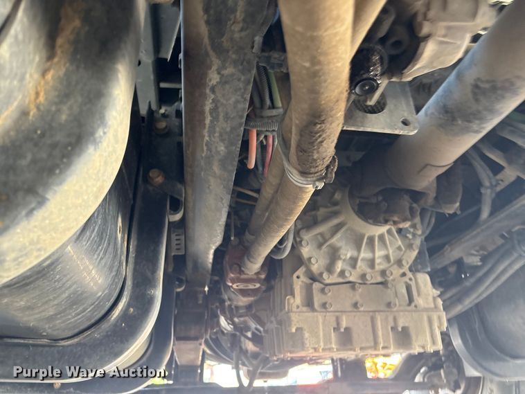 image for item FB8664 2009 International WorkStar 7400 dump truck