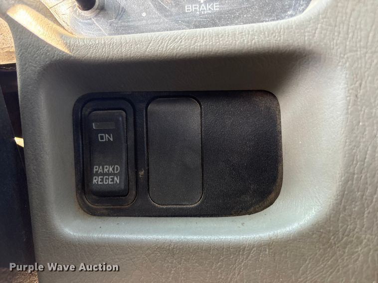 image for item FB8664 2009 International WorkStar 7400 dump truck