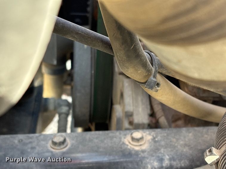 image for item FB8664 2009 International WorkStar 7400 dump truck