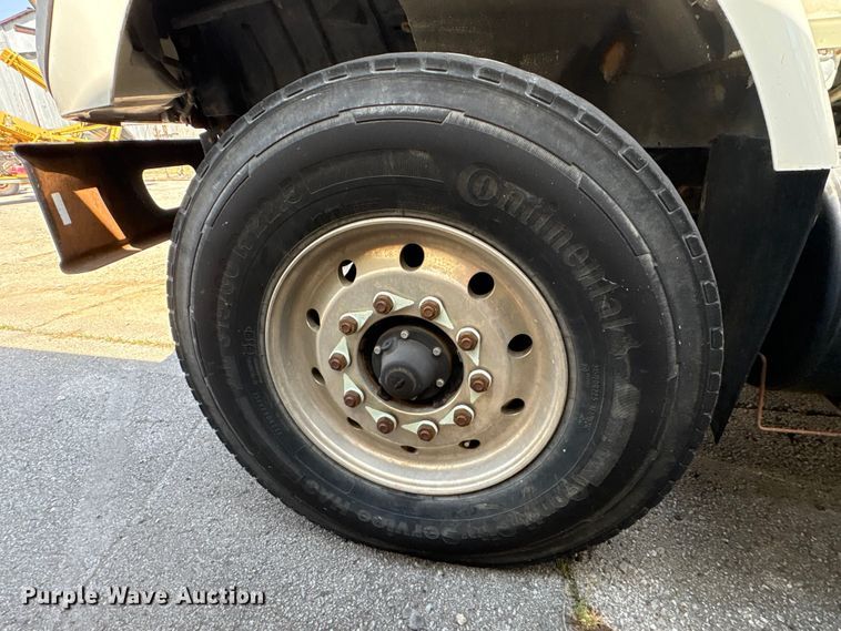 image for item FB8664 2009 International WorkStar 7400 dump truck