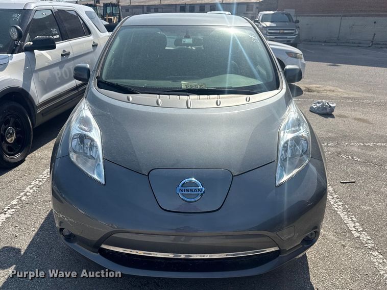 image for item FB8665 2017 Nissan Leaf 