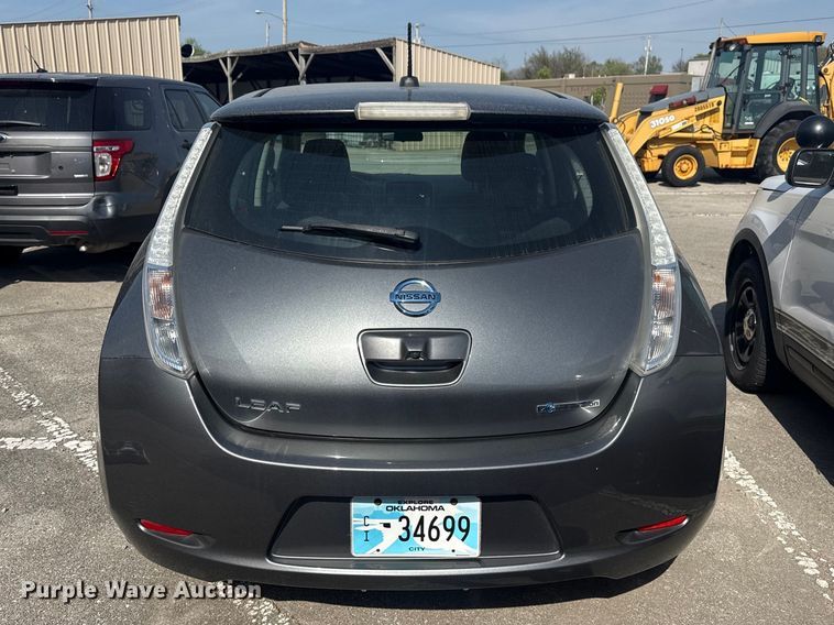 image for item FB8665 2017 Nissan Leaf 