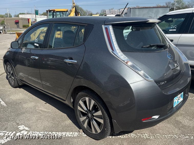 image for item FB8665 2017 Nissan Leaf 