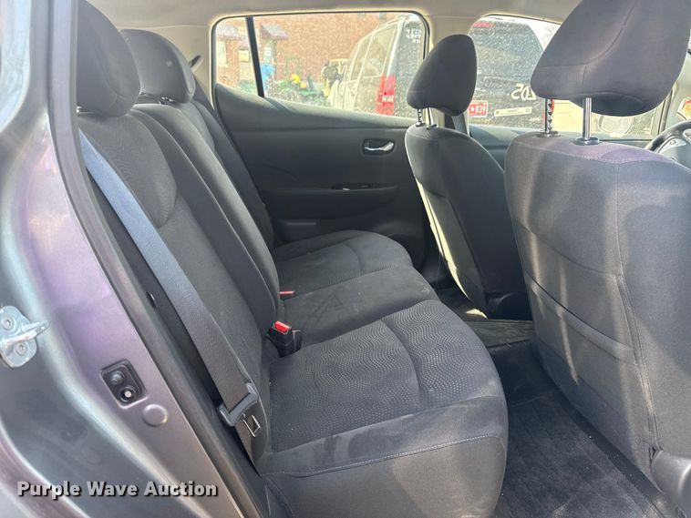 image for item FB8665 2017 Nissan Leaf 