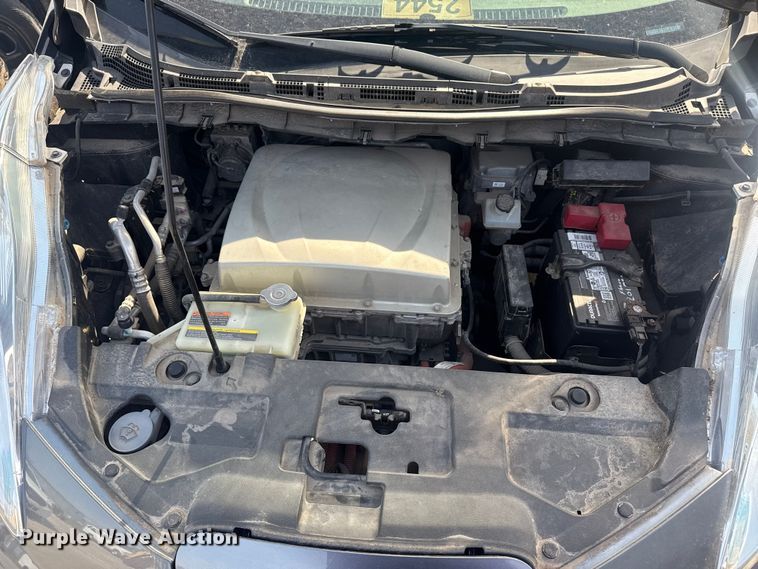 image for item FB8665 2017 Nissan Leaf 