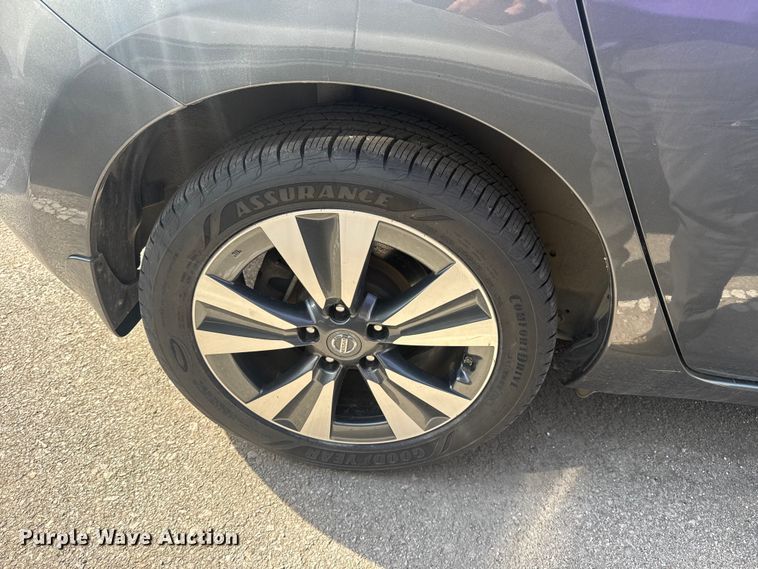 image for item FB8665 2017 Nissan Leaf 