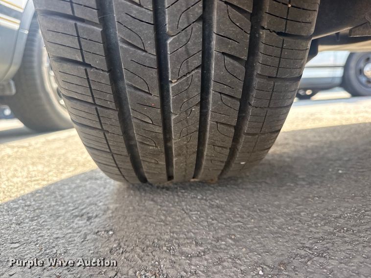 image for item FB8665 2017 Nissan Leaf 