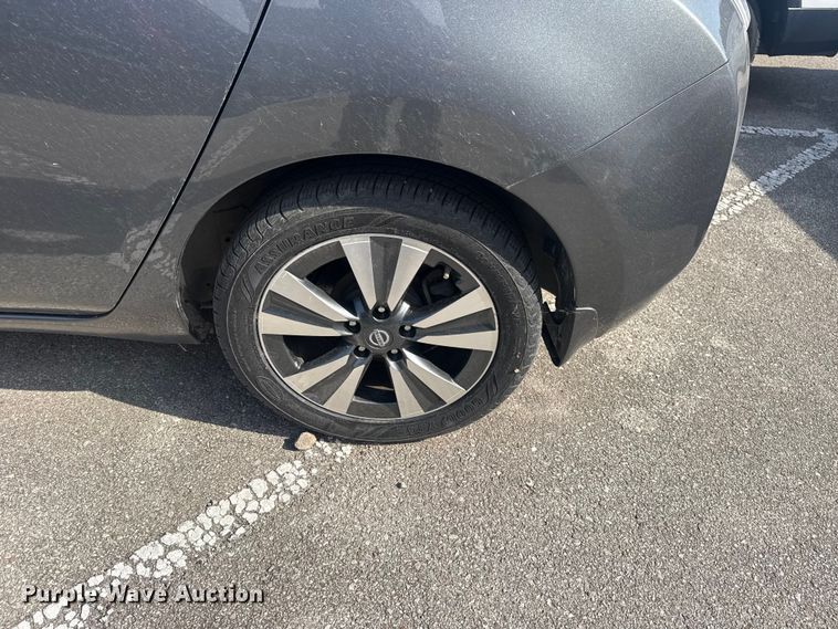 image for item FB8665 2017 Nissan Leaf 