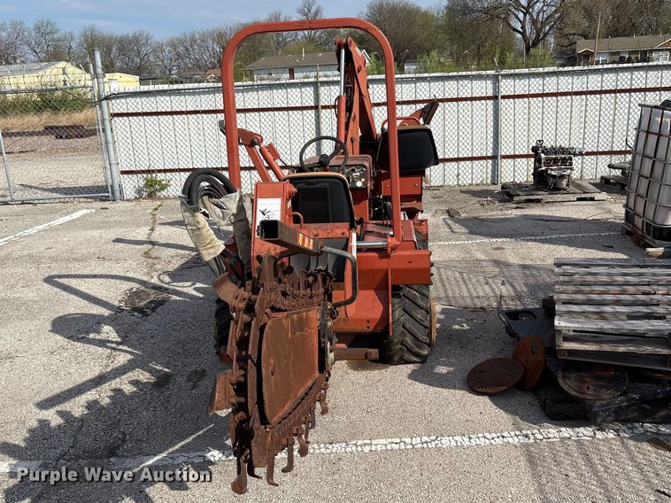 image for item FB8666 1995 Ditch Witch 3500 trencher