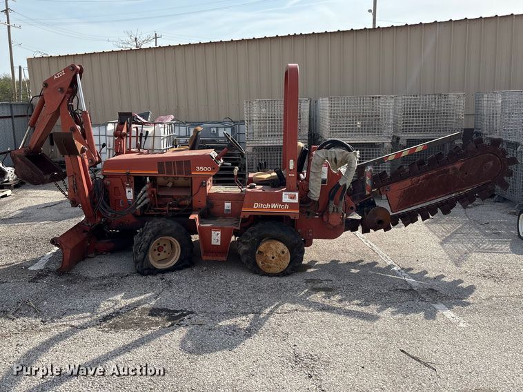 image for item FB8666 1995 Ditch Witch 3500 trencher
