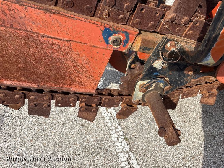 image for item FB8666 1995 Ditch Witch 3500 trencher