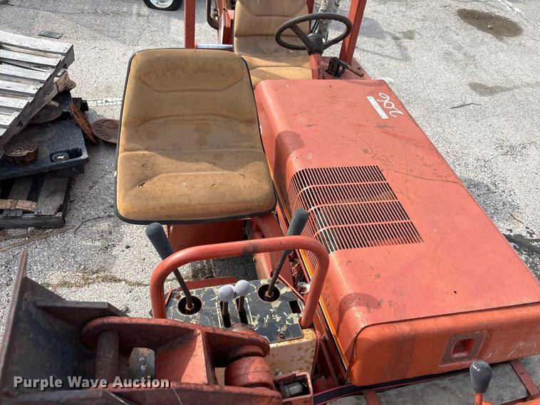 image for item FB8666 1995 Ditch Witch 3500 trencher