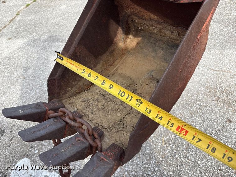 image for item FB8666 1995 Ditch Witch 3500 trencher