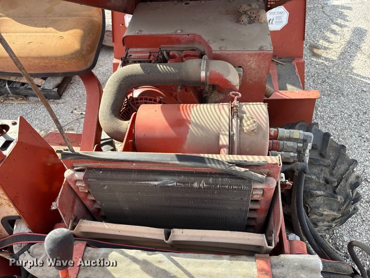 image for item FB8666 1995 Ditch Witch 3500 trencher