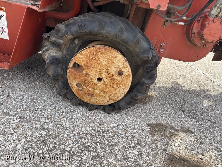 image for item FB8666 1995 Ditch Witch 3500 trencher