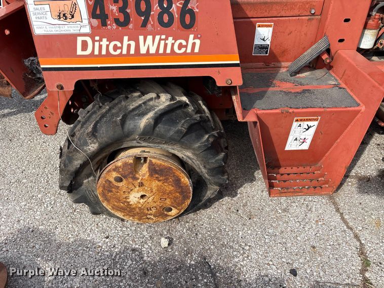 image for item FB8666 1995 Ditch Witch 3500 trencher