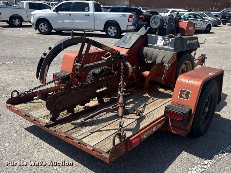image for item FB8667 1989 Ditch Witch 1620 trencher