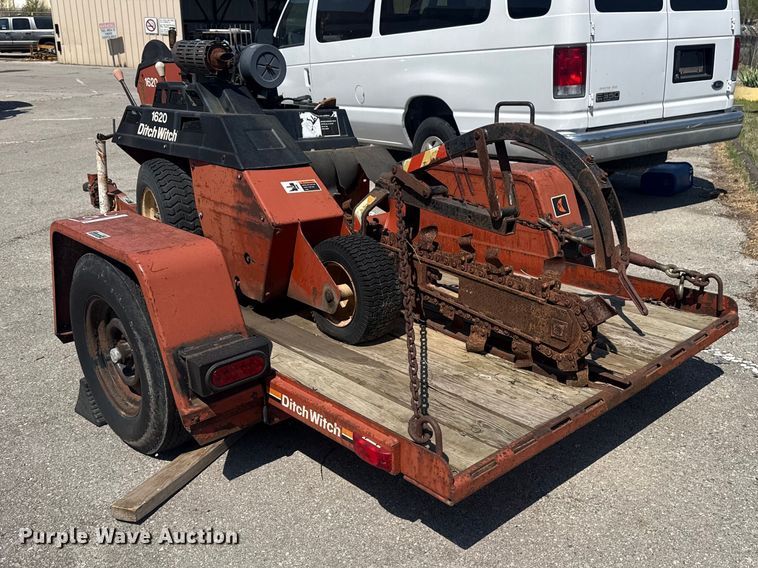 image for item FB8667 1989 Ditch Witch 1620 trencher
