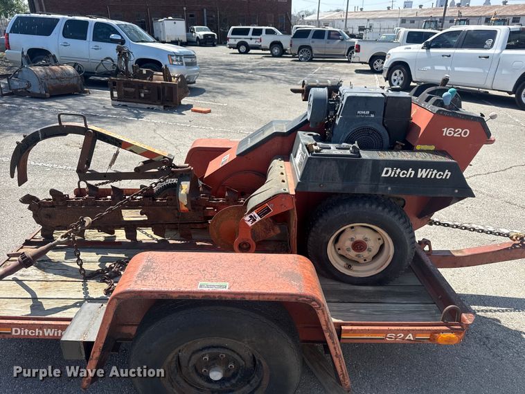 image for item FB8667 1989 Ditch Witch 1620 trencher