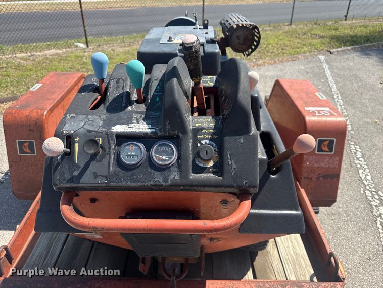 image for item FB8667 1989 Ditch Witch 1620 trencher