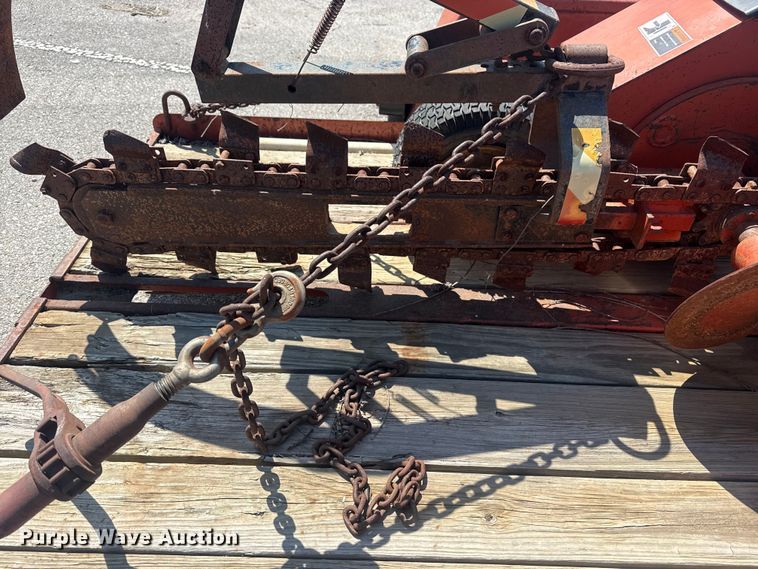 image for item FB8667 1989 Ditch Witch 1620 trencher