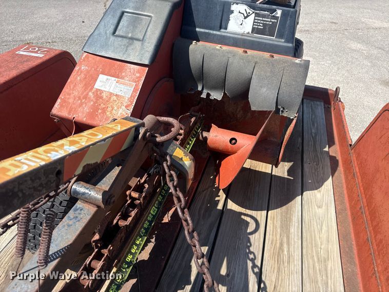 image for item FB8667 1989 Ditch Witch 1620 trencher