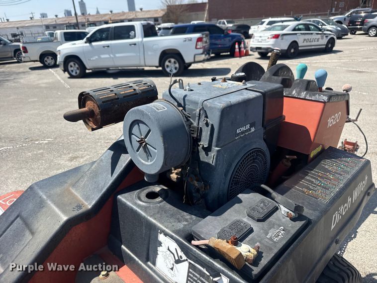 image for item FB8667 1989 Ditch Witch 1620 trencher