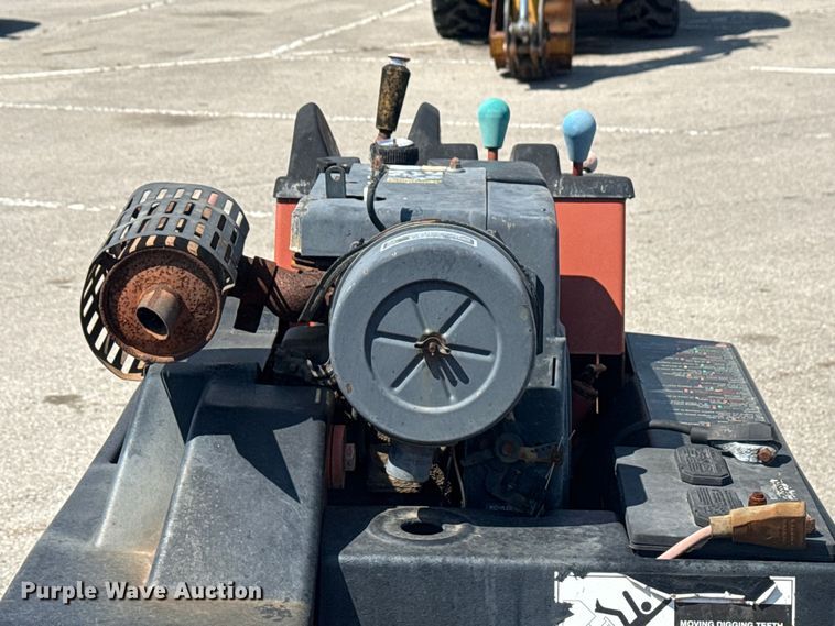 image for item FB8667 1989 Ditch Witch 1620 trencher