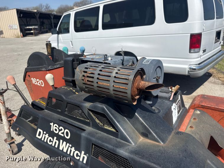 image for item FB8667 1989 Ditch Witch 1620 trencher