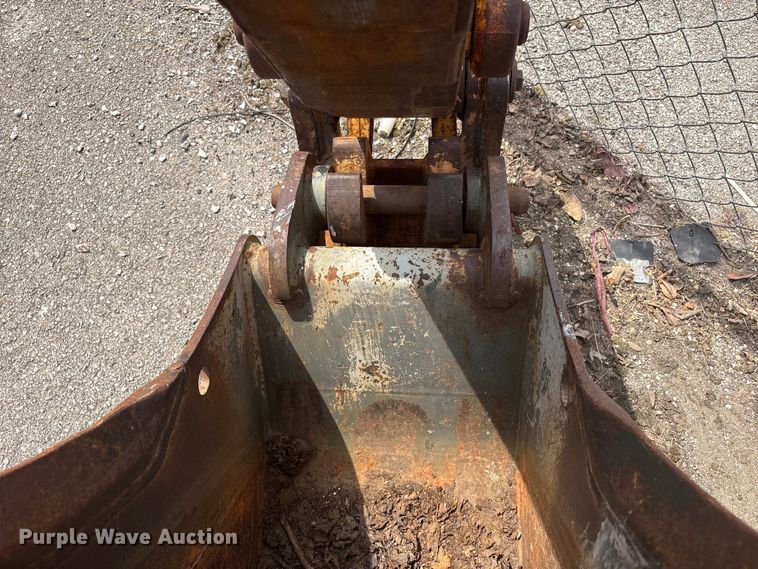 image for item FB8668 1994 John Deere 310D backhoe