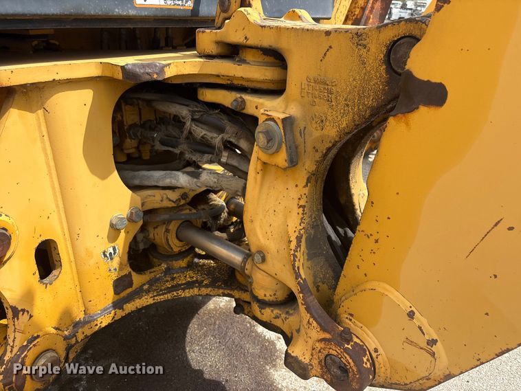 image for item FB8668 1994 John Deere 310D backhoe