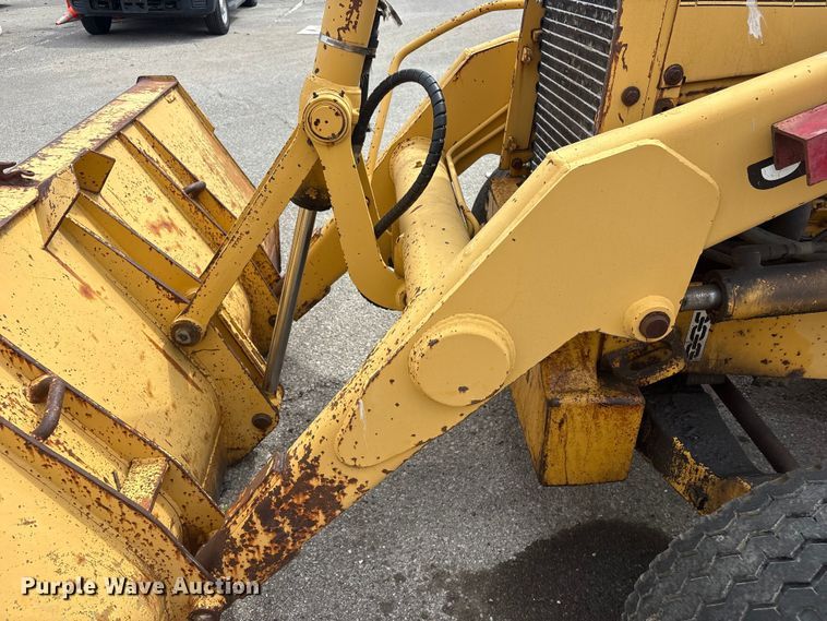 image for item FB8668 1994 John Deere 310D backhoe