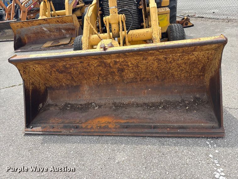 image for item FB8668 1994 John Deere 310D backhoe