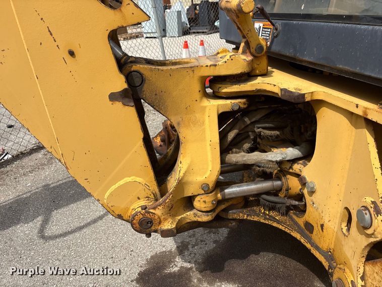image for item FB8668 1994 John Deere 310D backhoe