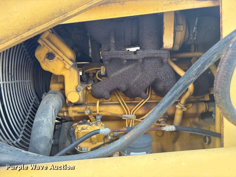 image for item FB8668 1994 John Deere 310D backhoe