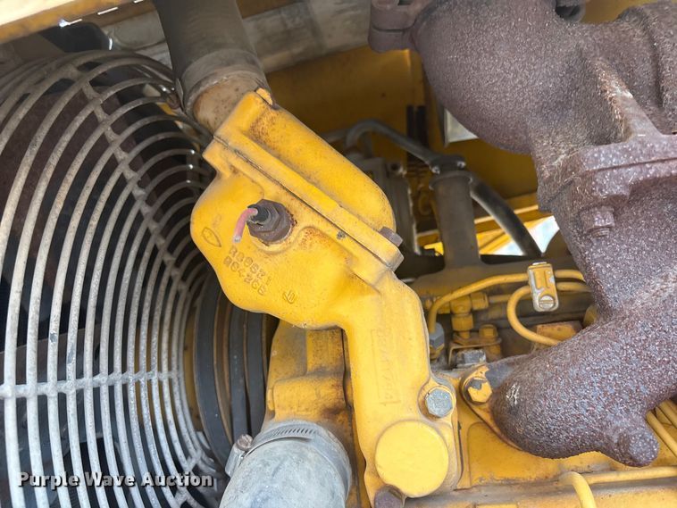 image for item FB8668 1994 John Deere 310D backhoe