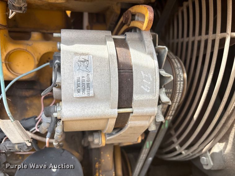 image for item FB8668 1994 John Deere 310D backhoe