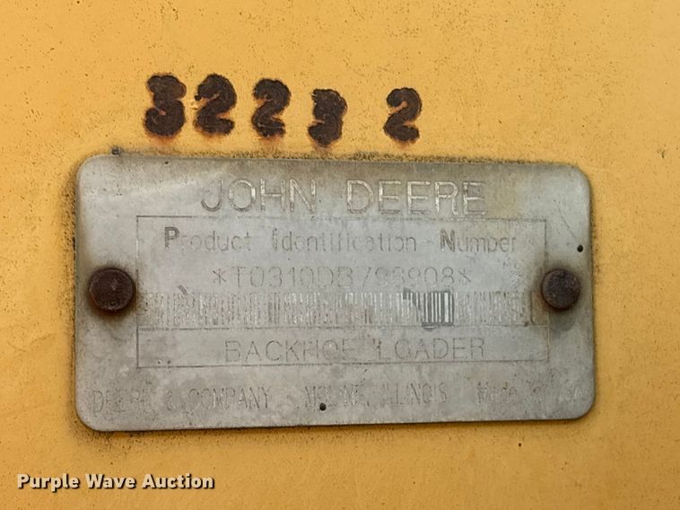 image for item FB8668 1994 John Deere 310D backhoe